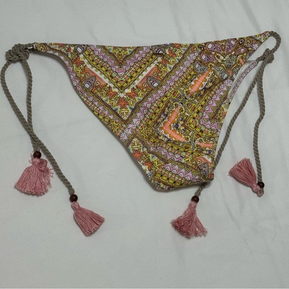 NWT Victoria’s Secret Colorful Bikini Bottom - Picture 4 of 4